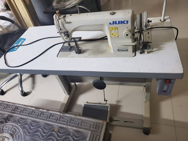 slightly used sewing machine for sale 3