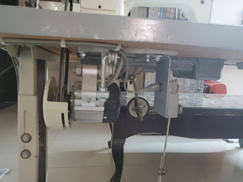 slightly used sewing machine for sale 6