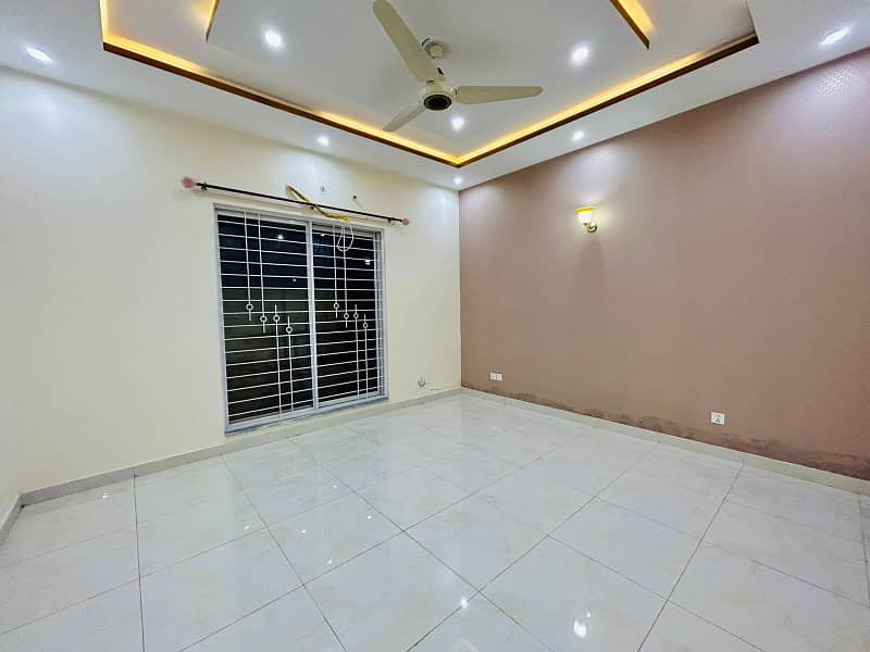 1 Kanal Ground Floor Available For Rent In DHA Phase 6 9