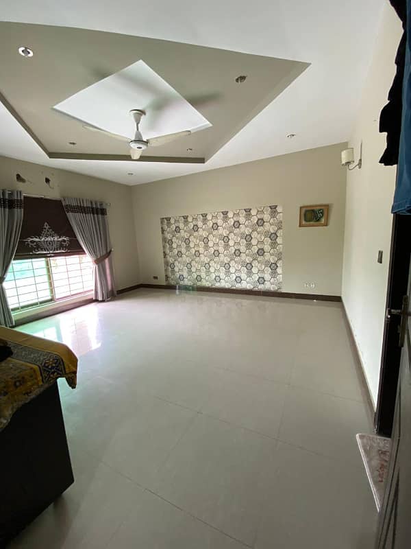 1 Kanal Upper Portion Available For Rent 3