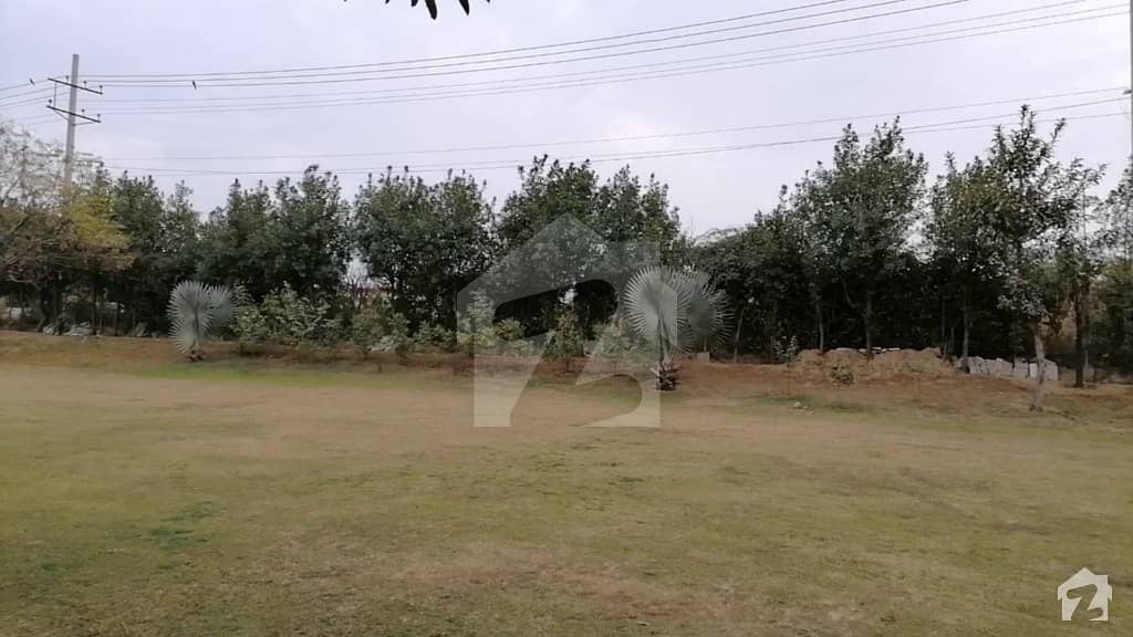 1 Kanal Residential Plot Facing Park For Sale in F Block Sui Gas Housing Society Lahore. 4