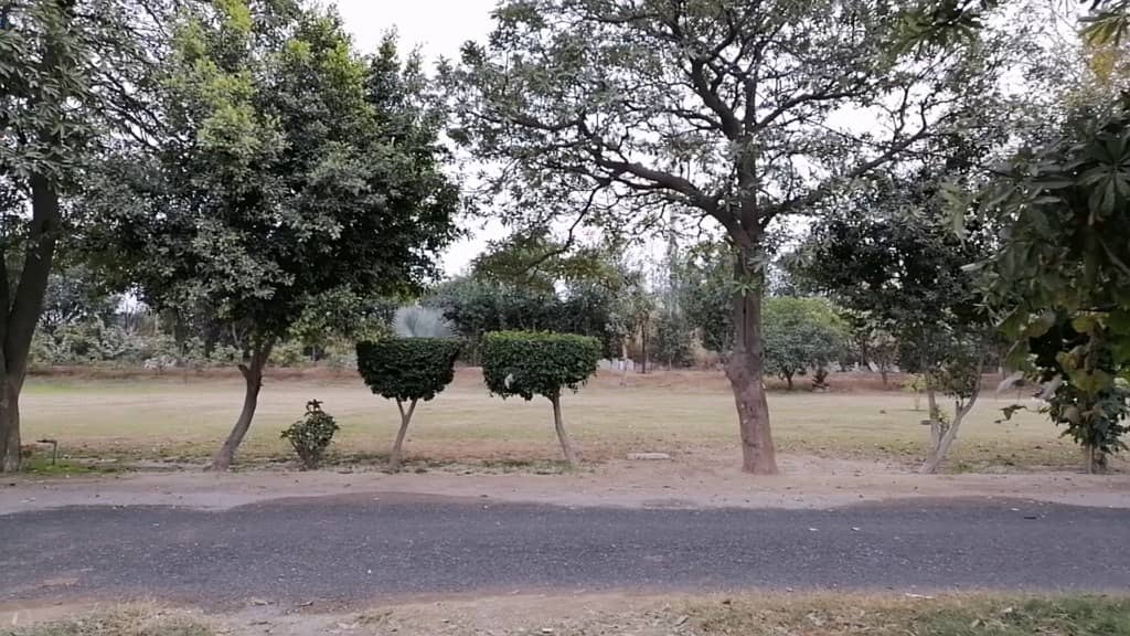 1 Kanal Residential Plot Facing Park For Sale in F Block Sui Gas Housing Society Lahore. 12
