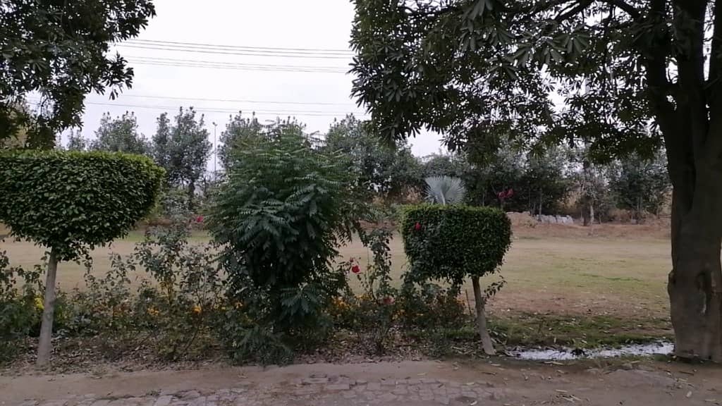 1 Kanal Residential Plot Facing Park For Sale in F Block Sui Gas Housing Society Lahore. 23