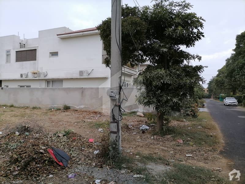 1 Kanal Residential Plot Facing Park For Sale in F Block Sui Gas Housing Society Lahore. 39