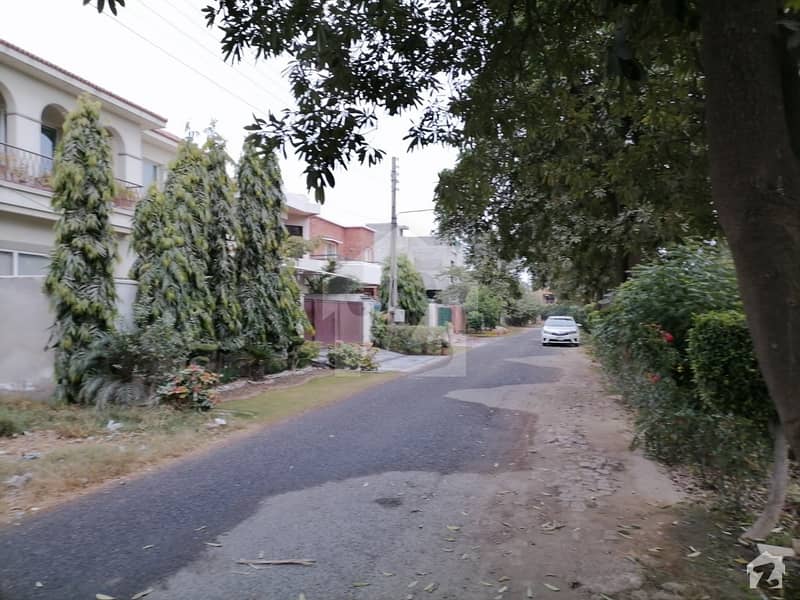 1 Kanal Residential Plot Facing Park For Sale in F Block Sui Gas Housing Society Lahore. 44