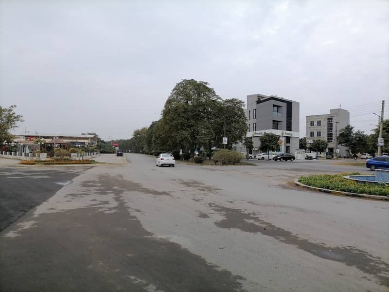 1 Kanal Residential Plot Facing Park For Sale in F Block Sui Gas Housing Society Lahore. 46