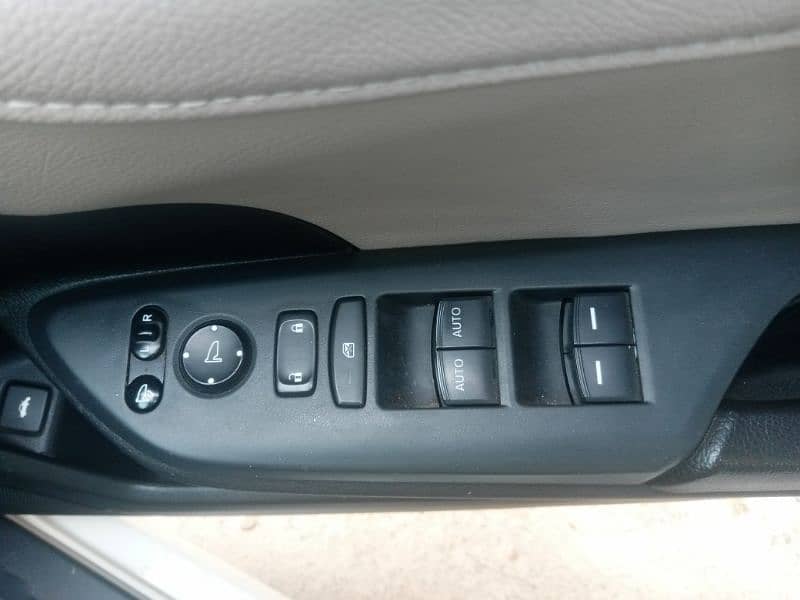 Honda Civic  Automatic Full Option 2018 5