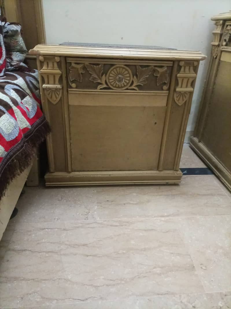 King Size Bed, Dressing Table and Side Tables For Sale 2