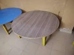 Round tables for Play Class students