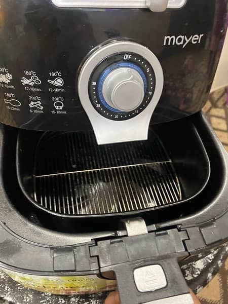 Mayer Air Fryer 3.5 litre original mint condition 4