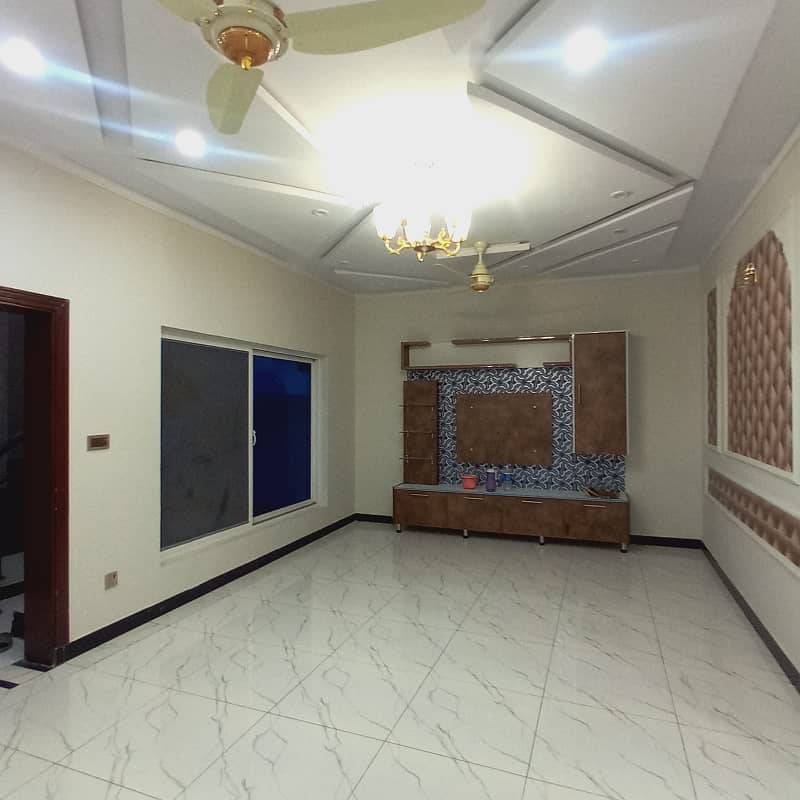 10 Marla Brand New House Available For Rent in PAKISTAN TOWN ph;2 Islamabad 4