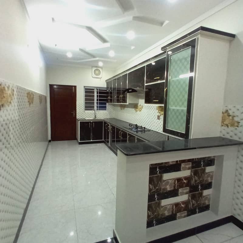 10 Marla Brand New House Available For Sale in PAKISTAN TOWN ph;2 Ict 6