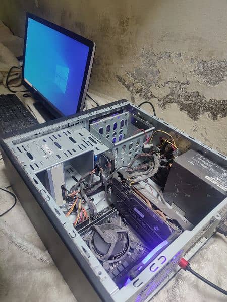 Gaming computer with 24 inch Lcd urgent for sale 7