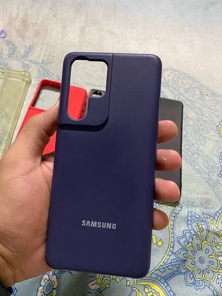 Samsung S21 Ultra case 5 case Available in used condition 5