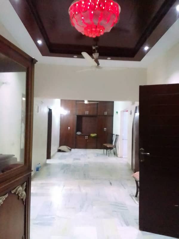 DEFENCE FLAT FOR RENT FIRST FLOOR BUNGALOW FACING 0