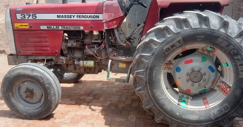 Massey Ferguson tractor 375 1