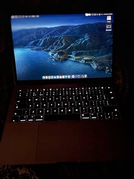 Macbook Pro 13”,Model 2017, 16 GB / 256 GB 1