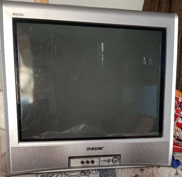 Sony WEGA television in very good condition 0