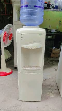 Nas Gas Water Dispenser. Great Condition