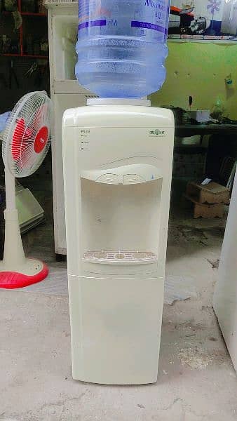 Nas Gas Water Dispenser. Great Condition 0