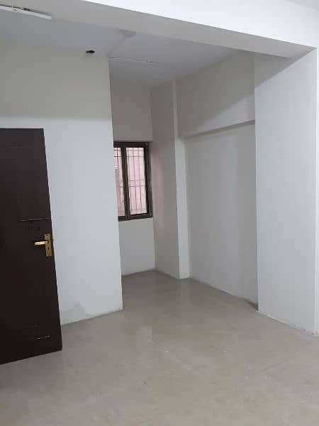 Prime location office in secure building 4