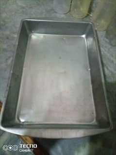 4 aluminium trays in very good condition