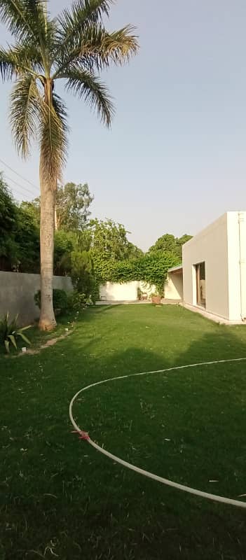 A Spacious Wasif Designed Villa For Rent 3