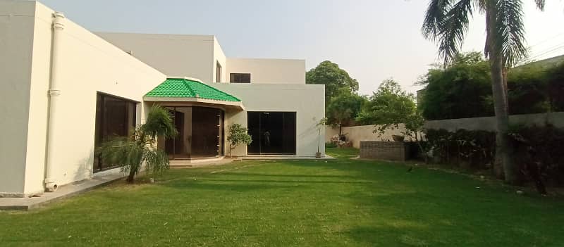 A Spacious Wasif Designed Villa For Rent 0