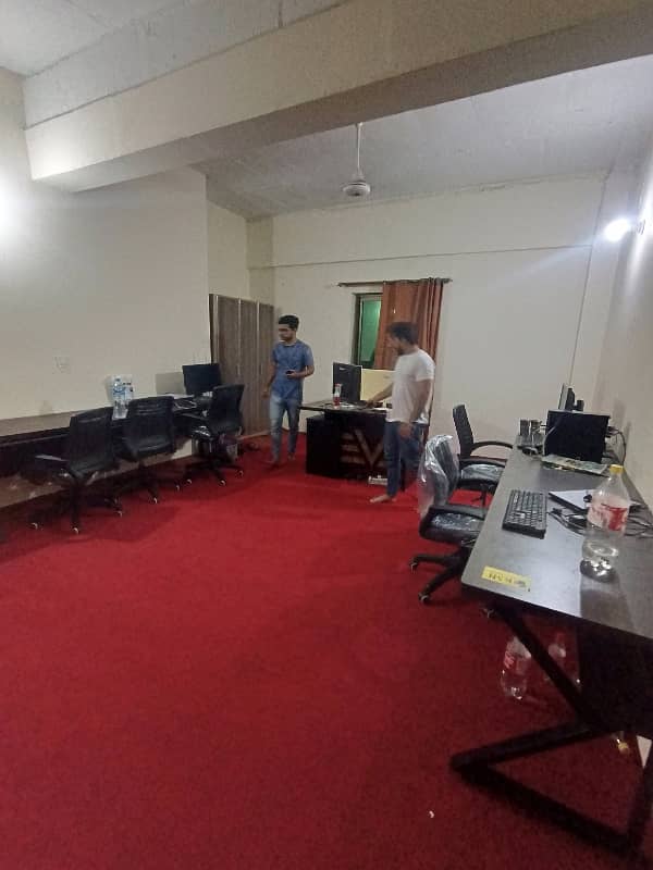 Office In Johar Town Sized 350 Square Feet Is Available 23