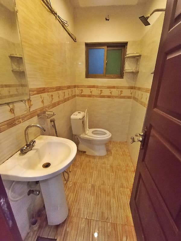 A 300 Square Feet Flat In Johar Town Is On The Market For Rent 13