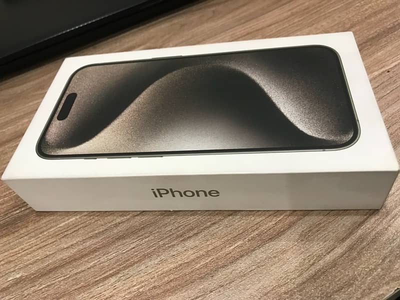 IPHONE 15 PRO HK DUAL PHYSICAL COMPLETE BOX AND ACCESSORIES 128GB 2