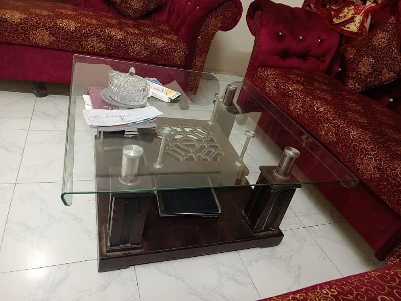 GLASS CENTER TABLE FOR SALE 1