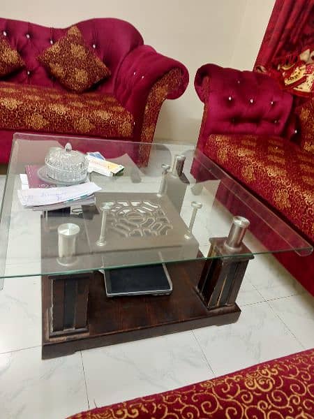 GLASS CENTER TABLE FOR SALE 2