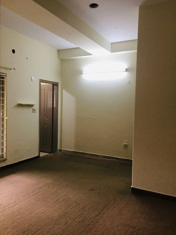 300 Square Feet Flat For rent In The Perfect Location Of Johar Town 2