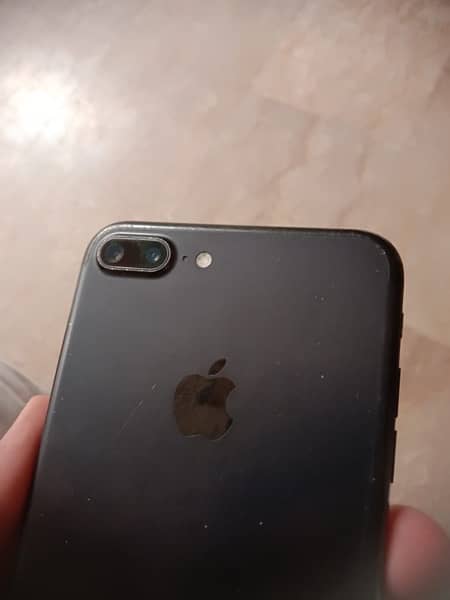IPhone 7Plus 128GB Pta Approved 6