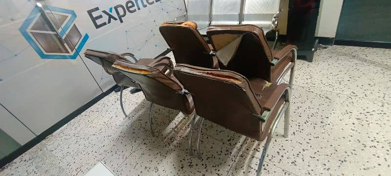 5 used condition chairs 1