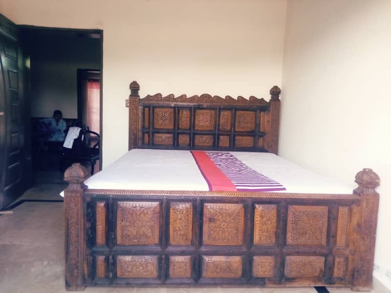 Beautiful swati style bed 0