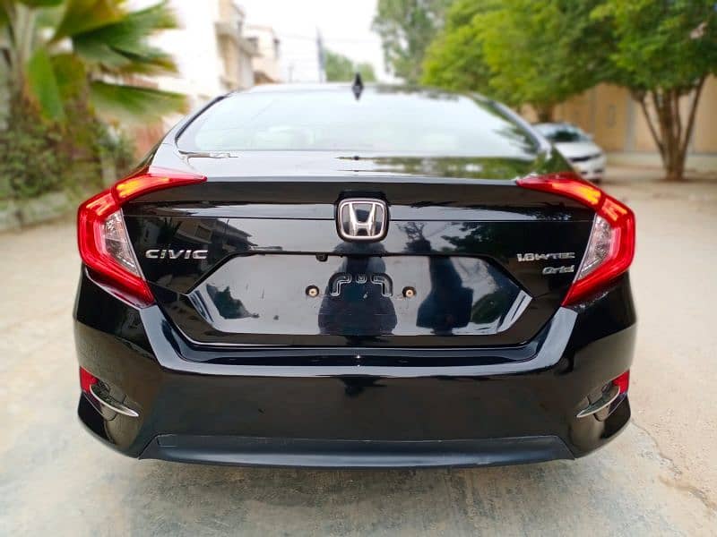 Honda Civic VTi Oriel Prosmatec UG Model 2019 Black Color 3