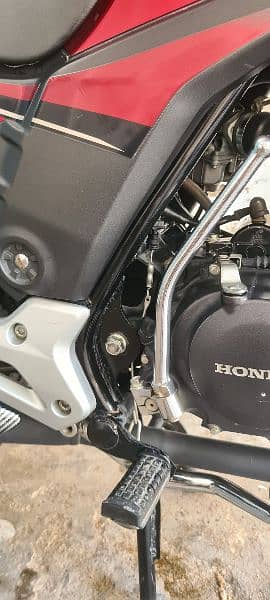 Honda cb150f 2