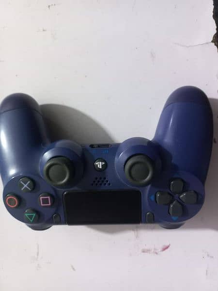 PS4 1200 condition 10 by 10 2