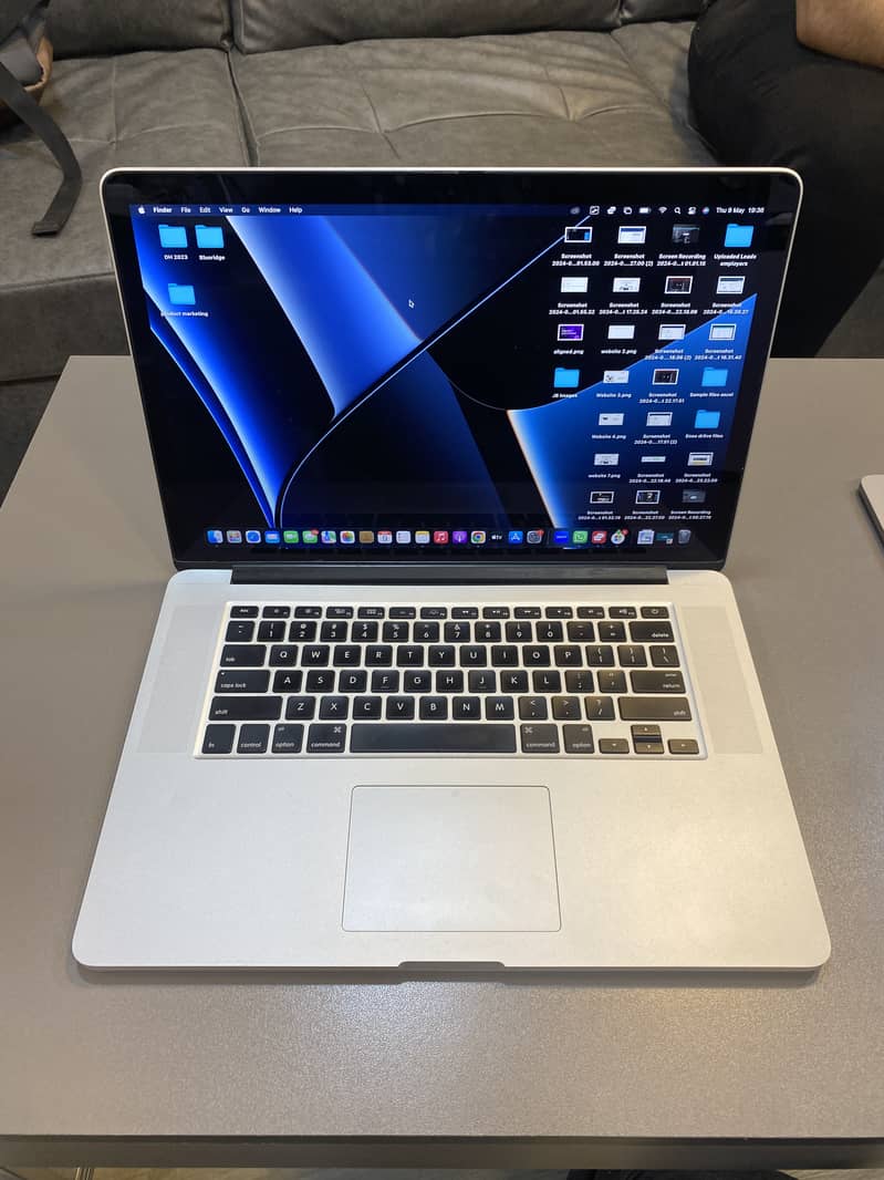 Macbook pro 2015 15 inch 16/512 1