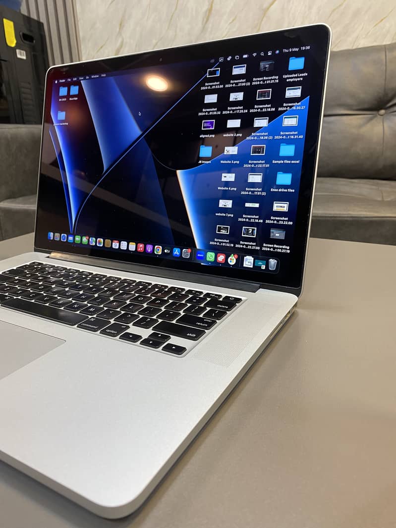 Macbook pro 2015 15 inch 16/512 2