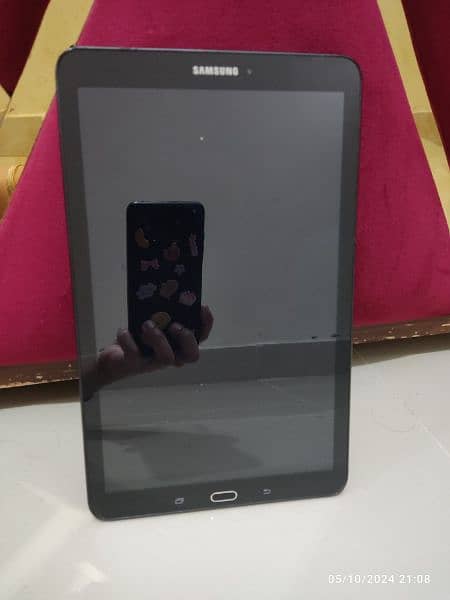 Samsung tablet E 0