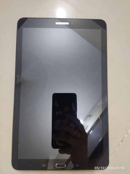 Samsung tablet E 4