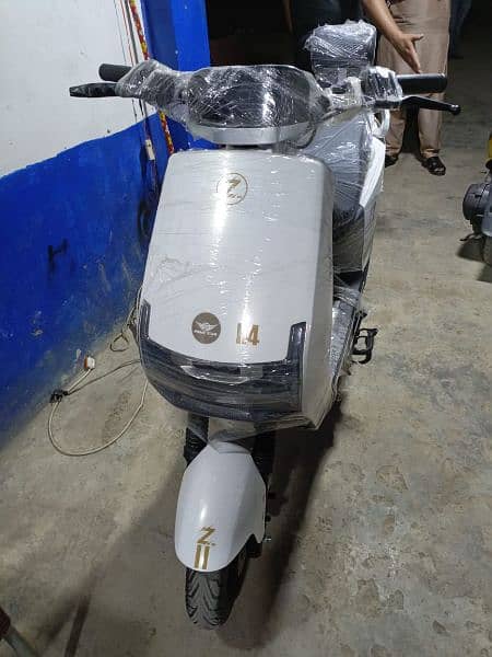 scooties 49cc,electric,100cc contact at 0316 4797955 16