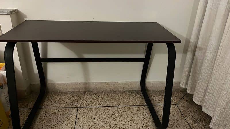 new condition table 4×2 only 10 days use 1