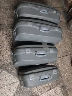 04 suitcase set with free brand new big pillows