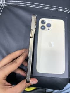iphone 13 pro max 256gb Good PTA Approved