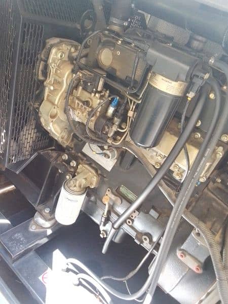 100 kva generator good  condition and working 1500 hours running 5