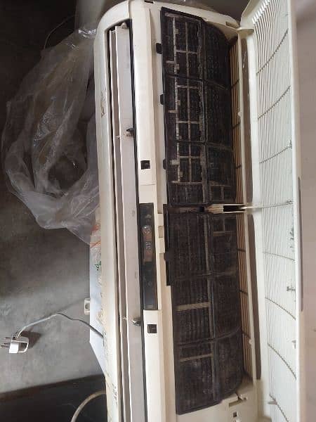 USED LG ONE TON SPLIT AC 6